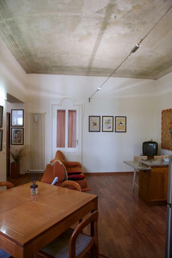 Le Corti 2 Apartment Alessandria Luaran gambar